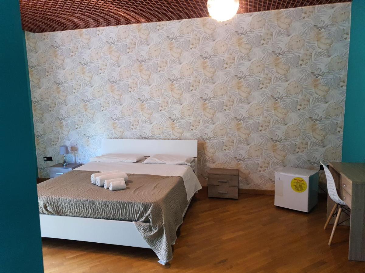 Bed and Breakfast B B Desy Казерта Экстерьер фото